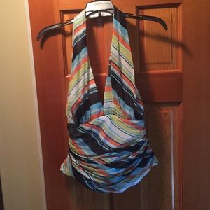 Cache’ lined halter top